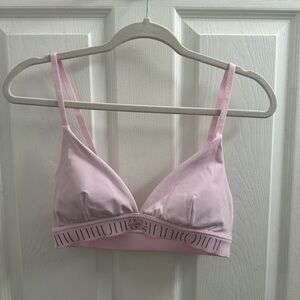 Lululemon License to Train Bra